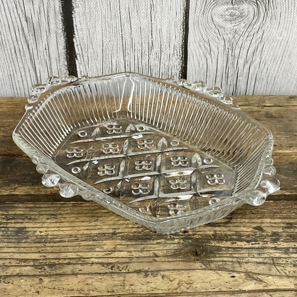 Vintage Anchor Hocking Pattern #125 Clear Glass Bonbon Tray Serving Dinning - Picture 1 of 5
